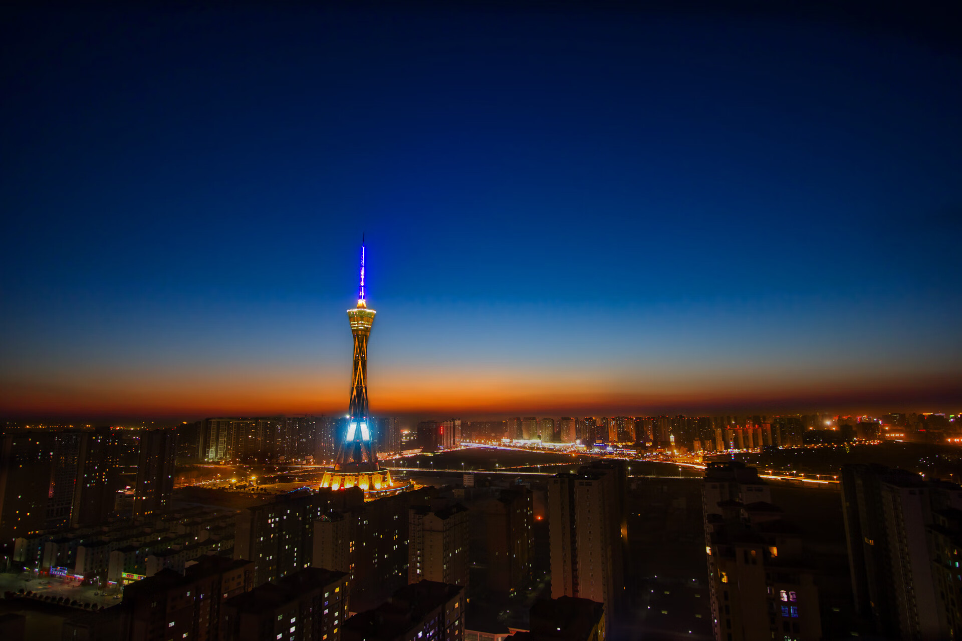 开云体育-动作规范性与世界顶尖水平同步提升，动作规范到位